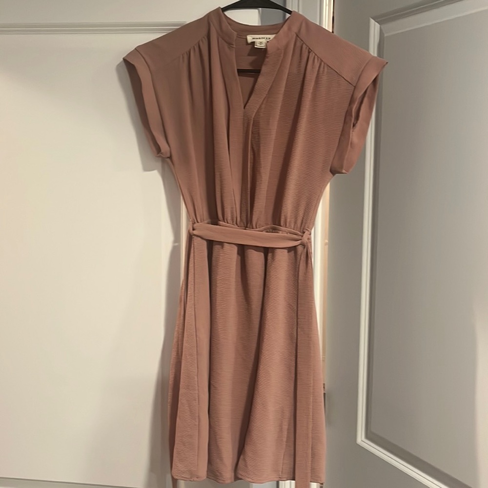 Monteau cap sleeve dress. Size small.